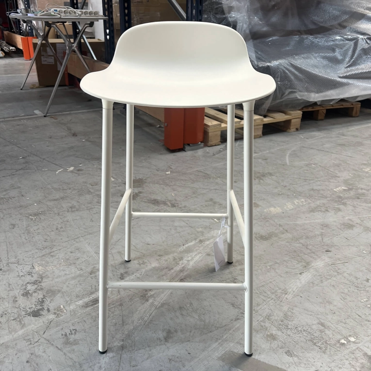 Bar Stool FORM BARSTOOL Blanc NORMANN COPENHAGEN