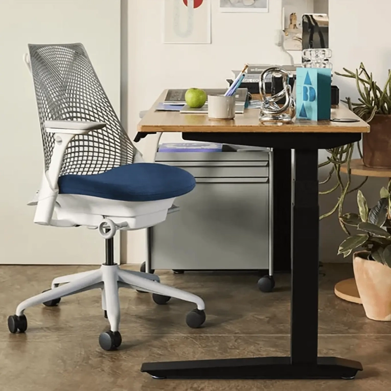 SAYL Studio Blanc / 0762 HERMAN MILLER