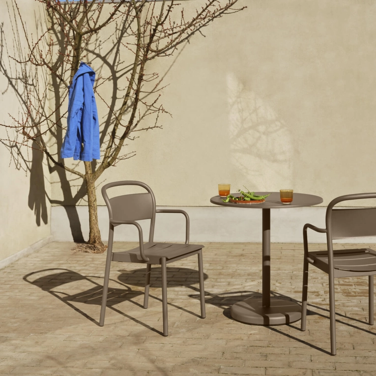 Outdoor Table LINEAR STEEL CAFÉ Ø 70 Taupe MUUTO