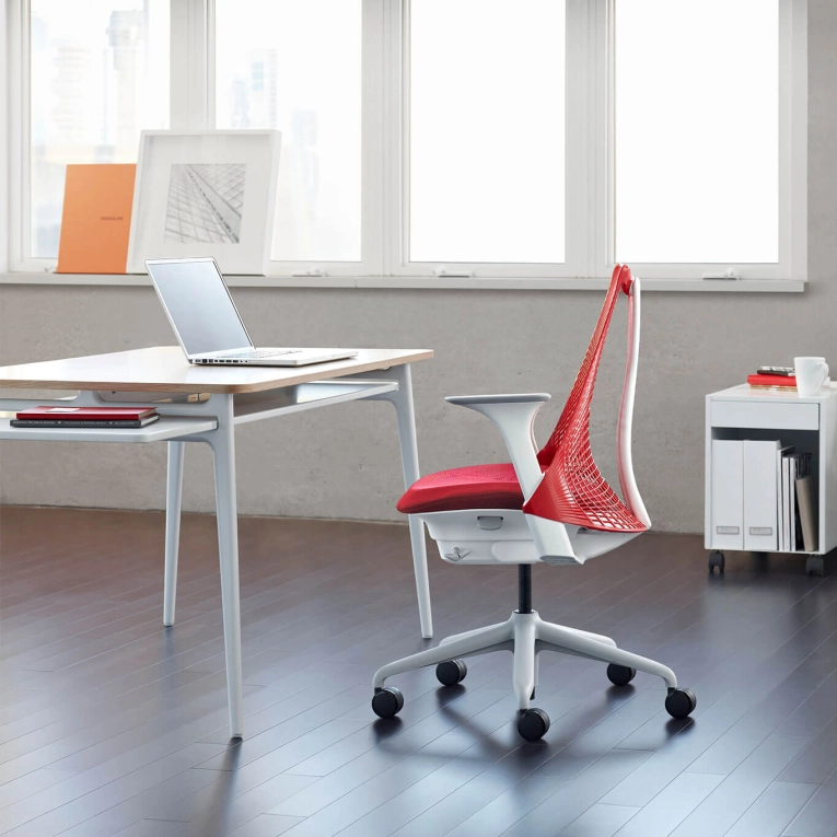 SAYL Rouge Cerise / Aluminium Poli HERMAN MILLER