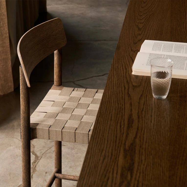 Bar Stool BETTY TK12 Smoked oak / Natural AND TRADITION