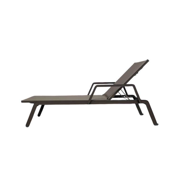 Bain de soleil, chaise longue et hamac LATITUDE avec accoudoirs Taupe KETTLER