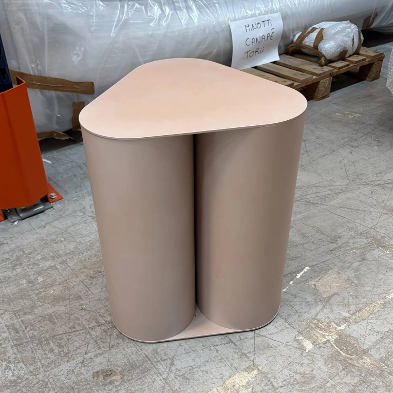 Side Table TRES H 50 Spring Shell SABA