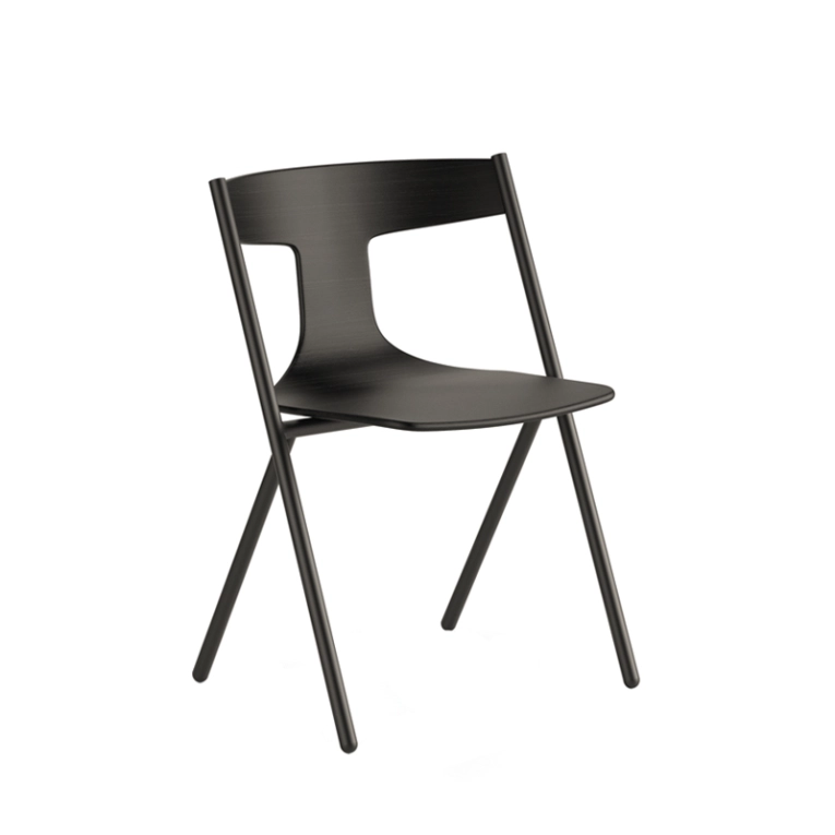 Chaise QUADRA empilable Frêne noir VICCARBE