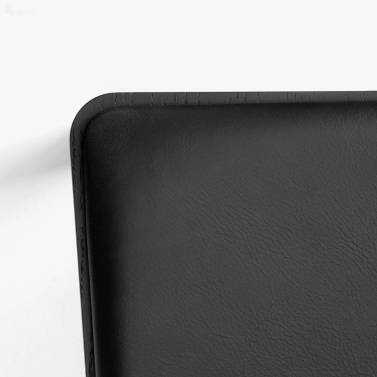 Chaise BETTY TK3 Noir/ cuir noir AND TRADITION