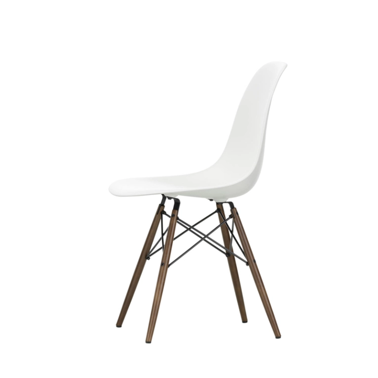 Chaise EAMES PLASTIC CHAIR DSW érable foncé Blanc VITRA