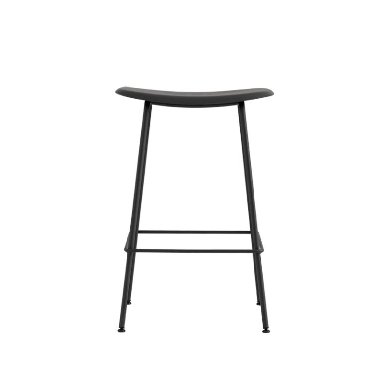 Tabouret haut FIBER BAR STOOL pieds acier Noir MUUTO