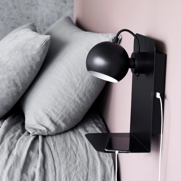Applique BALL USB Noir mat FRANDSEN