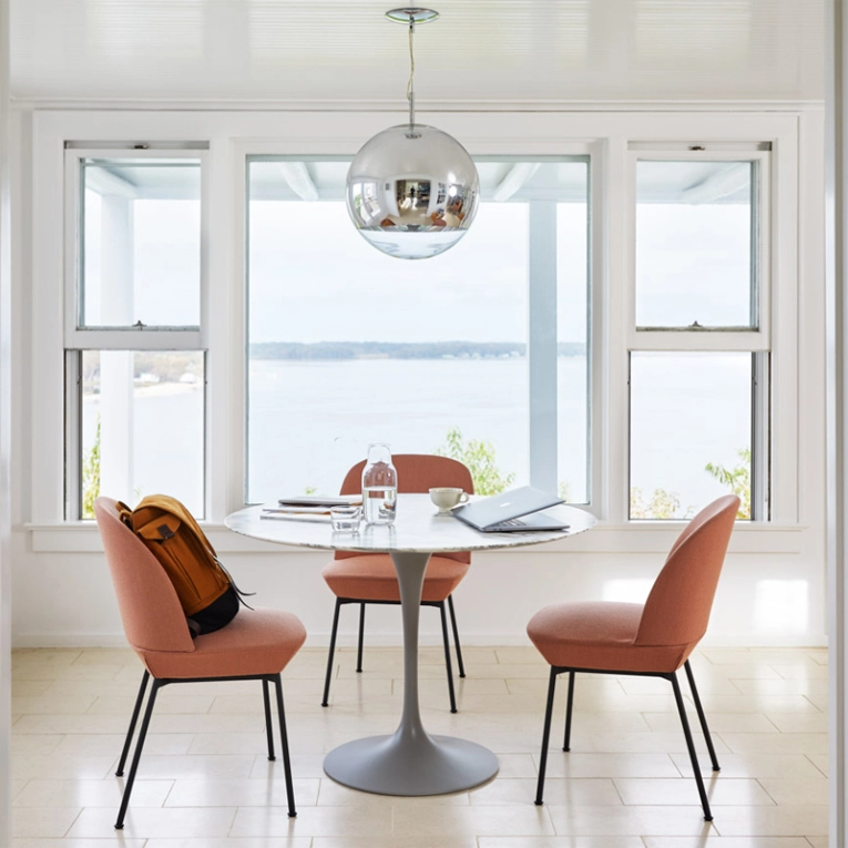 Table SAARINEN Ø 107 Marbre Arabescato satiné mat KNOLL