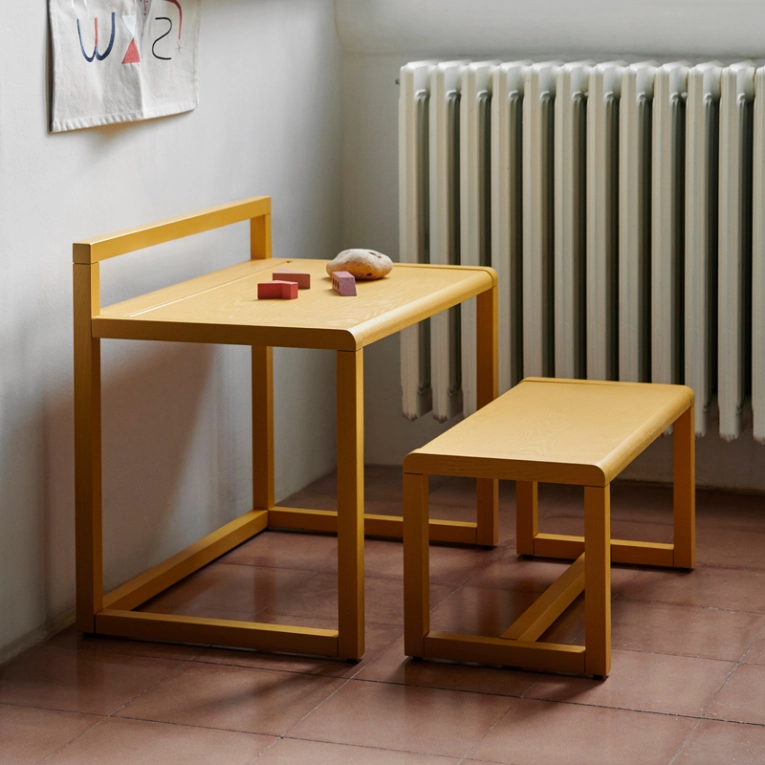 Bureau enfant Bureau enfant LITTLE ARCHITECT Rose FERM LIVING