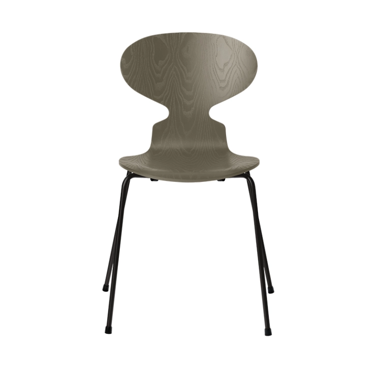 Chaise FOURMI 4 PIEDS Frêne teinté Vert olive FRITZ HANSEN