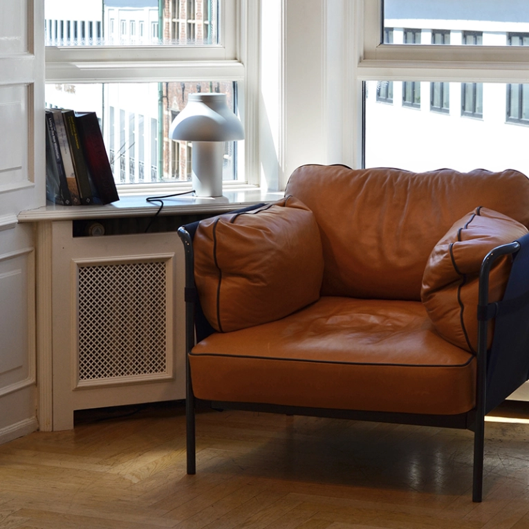 Fauteuil CAN 1 place cuir Cuir noir HAY