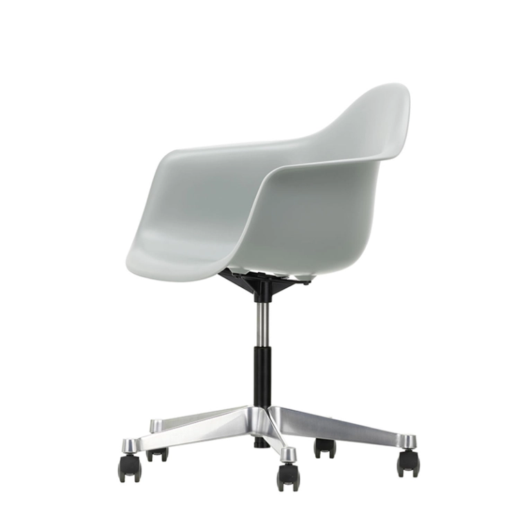 Fauteuil de bureau EAMES PLASTIC ARMCHAIR PACC Gris clair RE VITRA