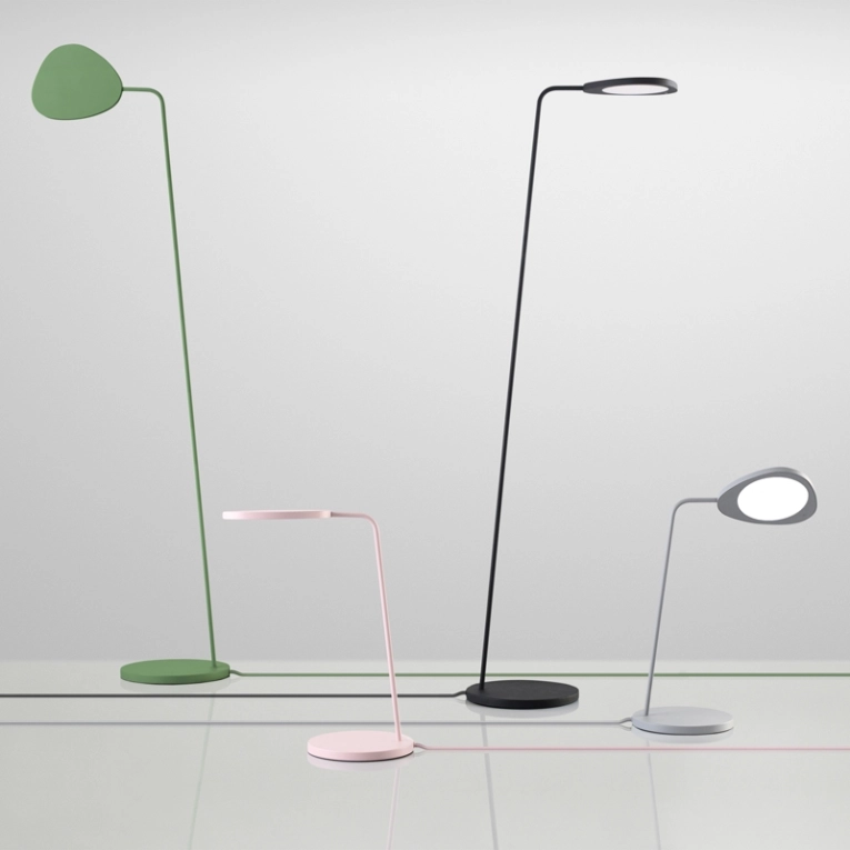 Lampadaire LEAF FLOOR LAMP Noir MUUTO