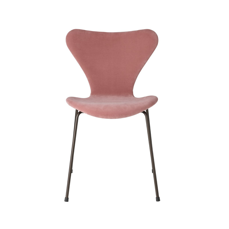 Chaise SERIE 7 VELVET EDITION Rose brumeux FRITZ HANSEN