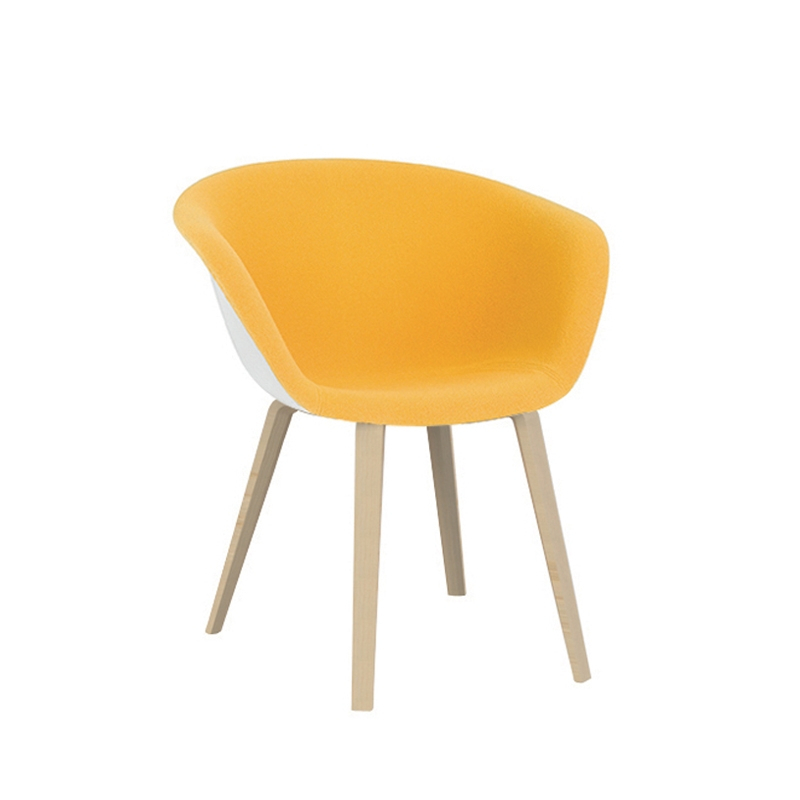 Chaise DUNA pieds bois Jaune 426 ARPER