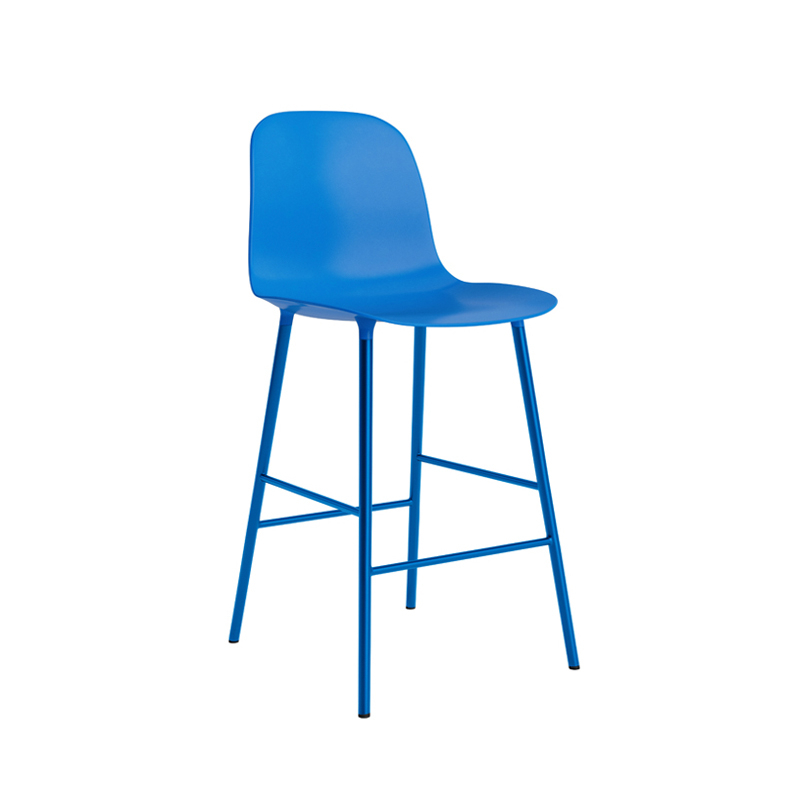 Tabouret haut FORM BAR CHAIR Bleu vif  Normann Copenhagen