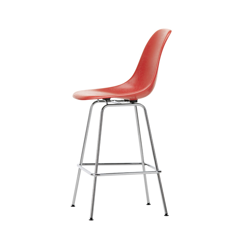 Tabouret haut EAMES FIBERGLASS STOOL Medium Rouge classique Eames VITRA