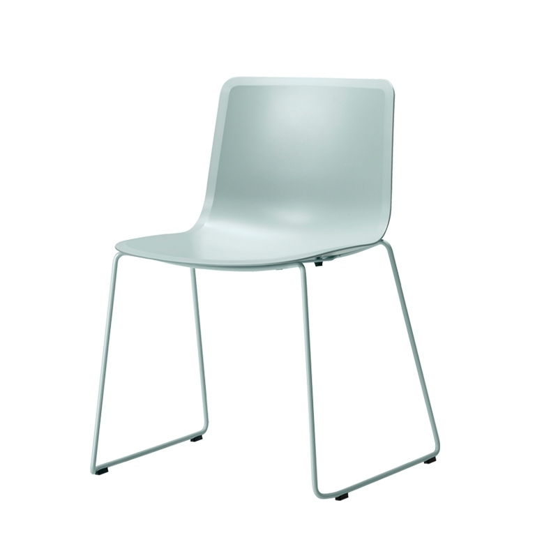 Chaise PATO pieds luge Océan FREDERICIA