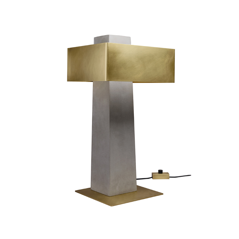 Lampe à poser CAUVET IOTA Laiton DCW EDITIONS